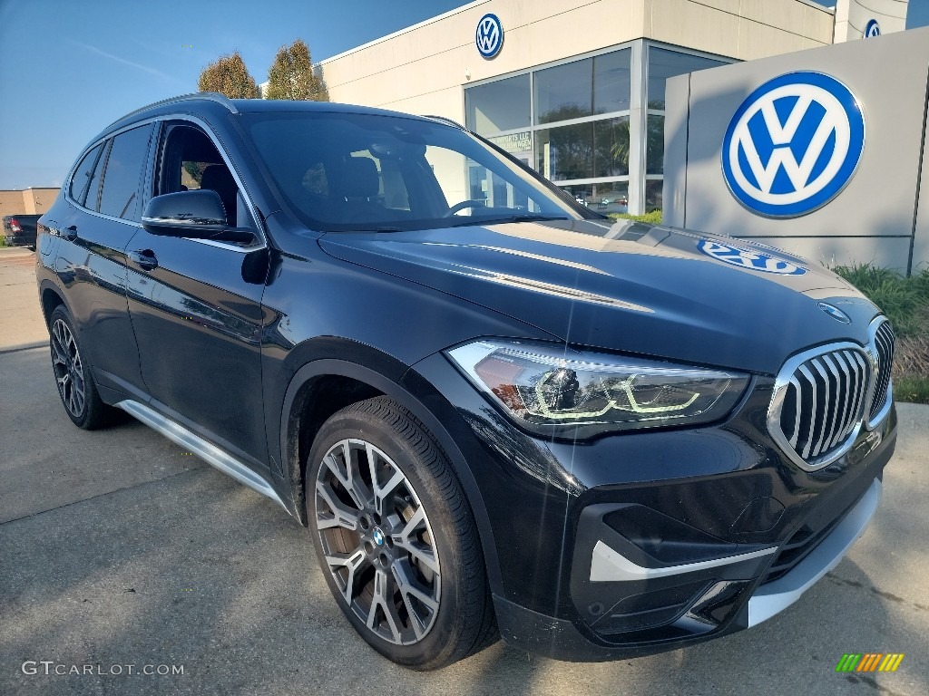 2021 X1 xDrive28i - Jet Black / Black photo #1