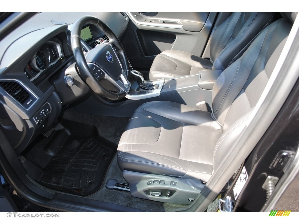 2016 XC60 T5 AWD - Onyx Black Metallic / Off-Black photo #11