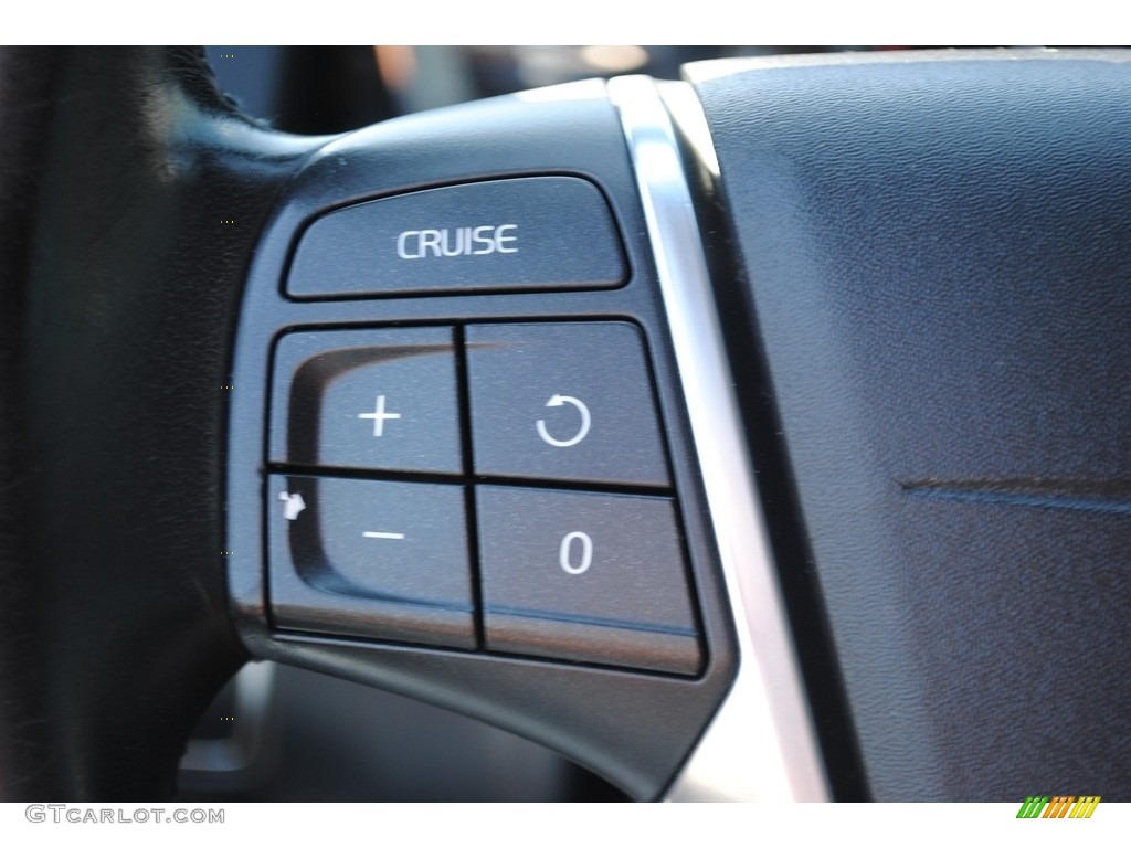 2016 XC60 T5 AWD - Onyx Black Metallic / Off-Black photo #13