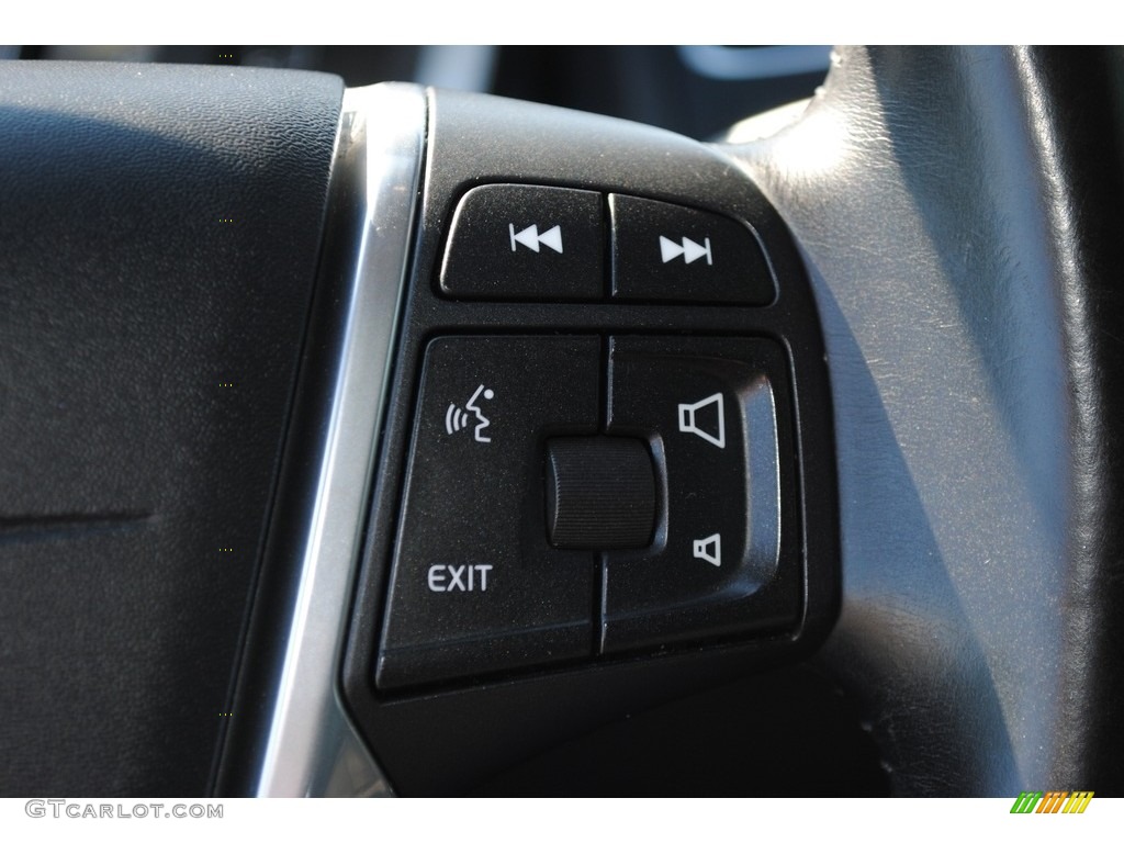 2016 XC60 T5 AWD - Onyx Black Metallic / Off-Black photo #14