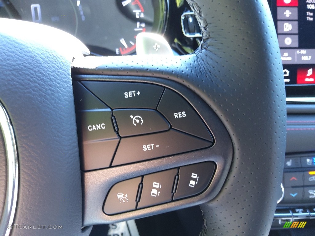 2022 Dodge Durango R/T Blacktop Steering Wheel Photos