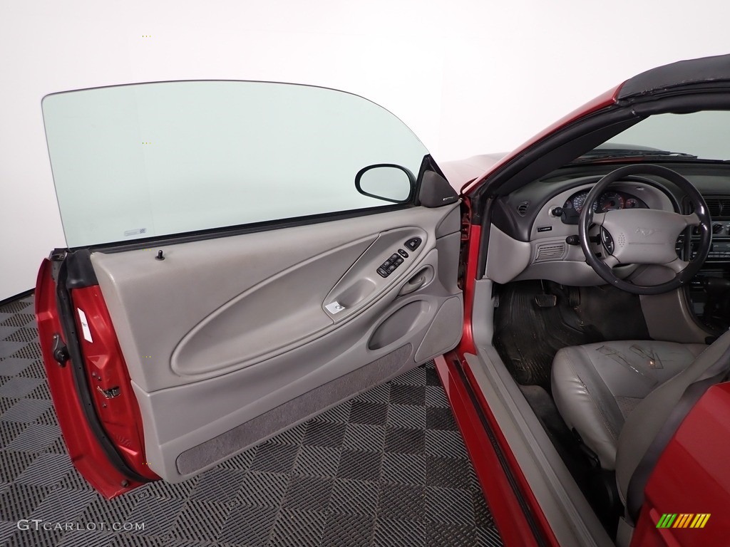 2000 Mustang GT Convertible - Laser Red Metallic / Medium Graphite photo #9