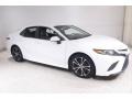 Super White - Camry SE Photo No. 1