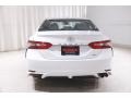 Super White - Camry SE Photo No. 16