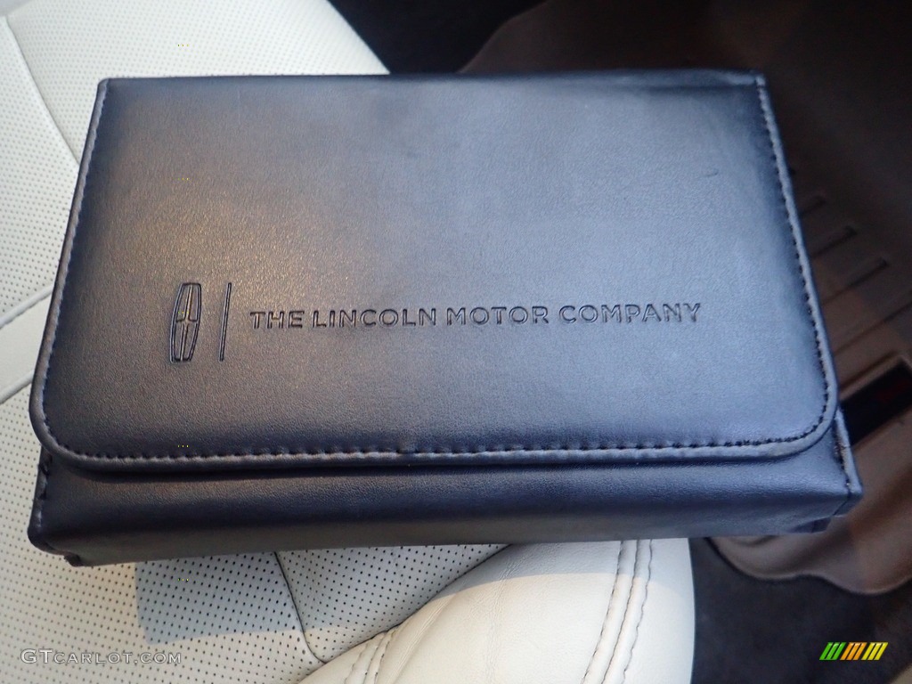 2014 Lincoln MKZ AWD Books/Manuals Photo #144914379