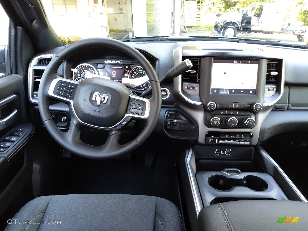 2022 Ram 2500 Big Horn Crew Cab Night Edition 4x4 Dashboard Photos