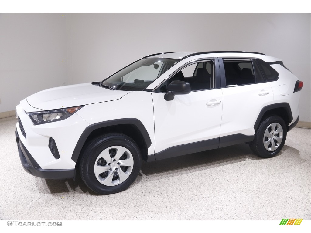 2019 RAV4 LE - Super White / Black photo #3