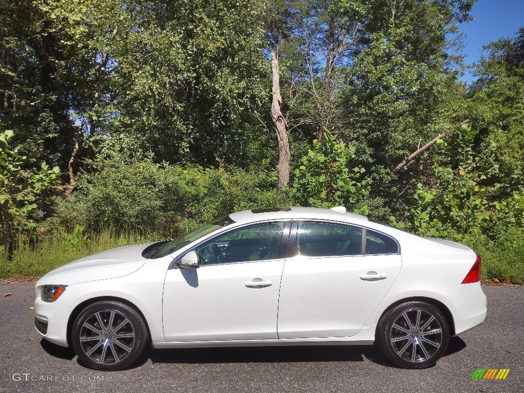 2017 S60 T6 AWD - Ice White / Soft Beige photo #1