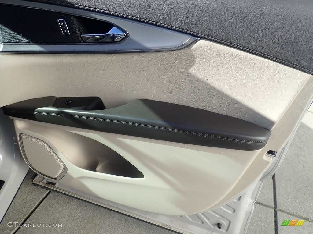 2019 Lincoln Nautilus AWD Cappuccino Door Panel Photo #144922431