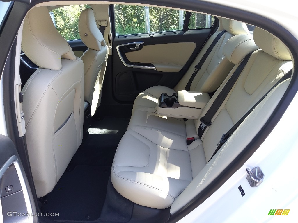 2017 Volvo S60 T6 AWD Rear Seat Photos