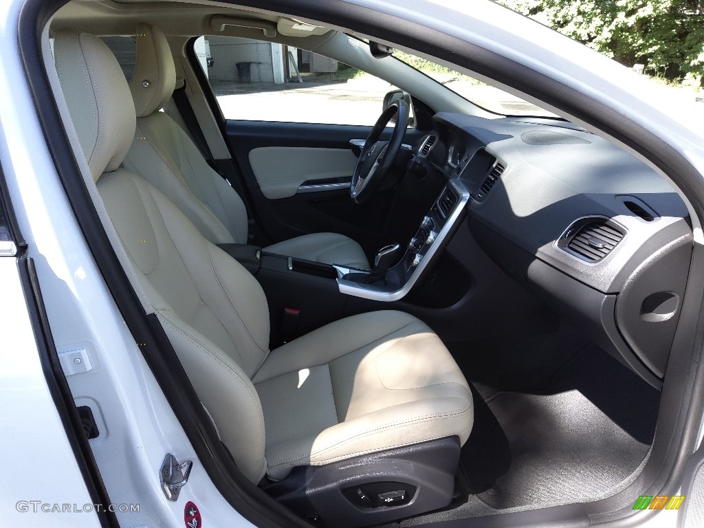2017 S60 T6 AWD - Ice White / Soft Beige photo #17