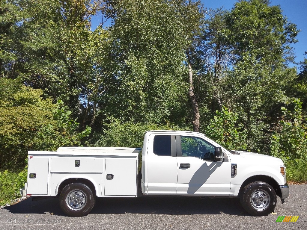 Oxford White 2018 Ford F250 Super Duty XL SuperCab Chassis Exterior Photo #144923250