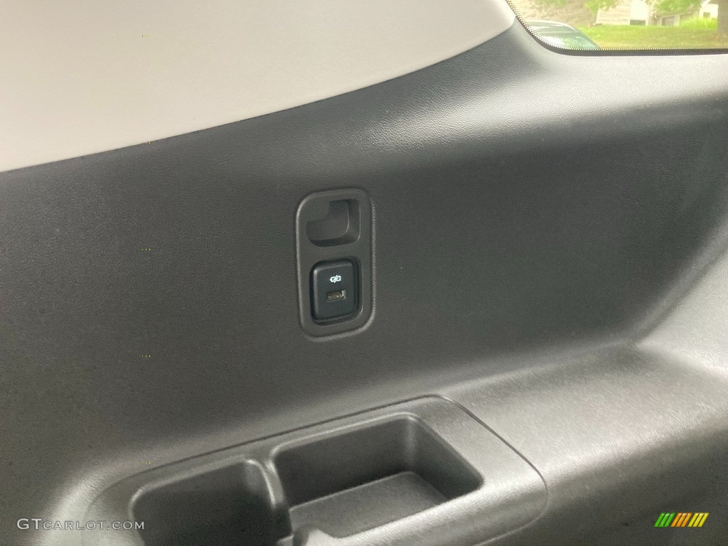 2019 Traverse LT - Graphite Metallic / Jet Black photo #37
