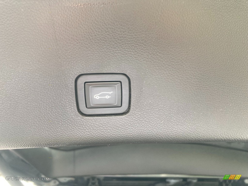2019 Traverse LT - Graphite Metallic / Jet Black photo #40