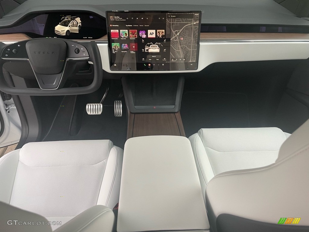 2022 Tesla Model X AWD White/Black Dashboard Photo #144925068