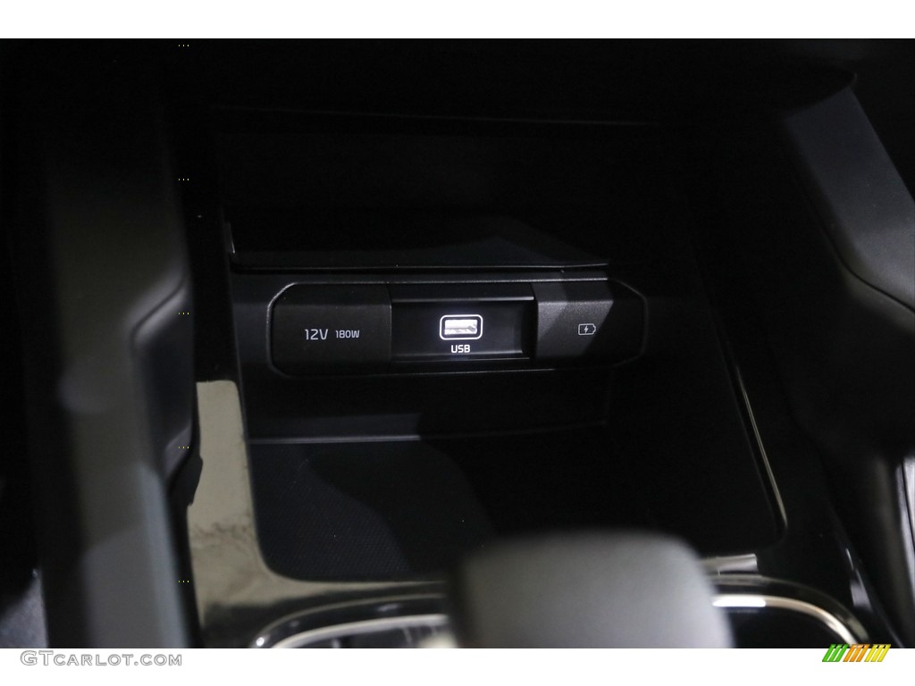 2022 Telluride LX AWD - Everlasting Silver / Black photo #14
