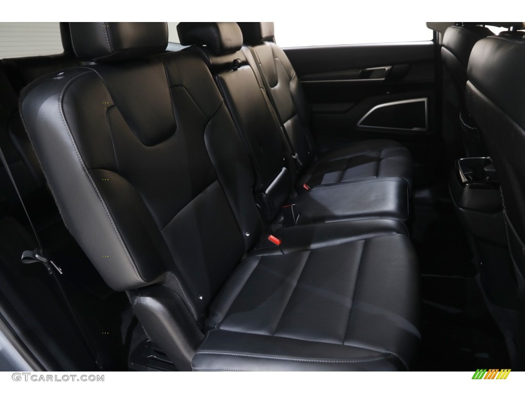 2022 Telluride LX AWD - Everlasting Silver / Black photo #17