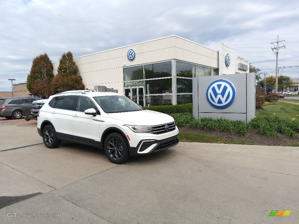 Pure White 2022 Volkswagen Tiguan SE 4Motion Exterior Photo #144926046