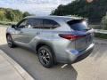 2022 Moondust Toyota Highlander XLE AWD  photo #2