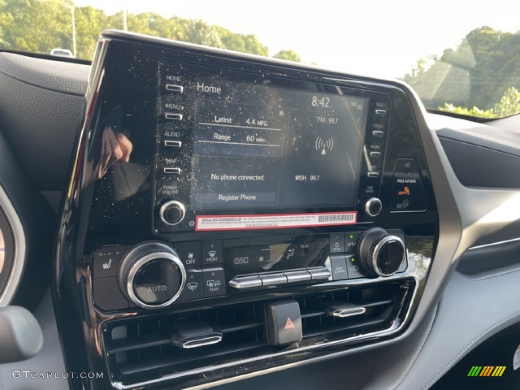 2022 Highlander XLE AWD - Moondust / Black photo #5