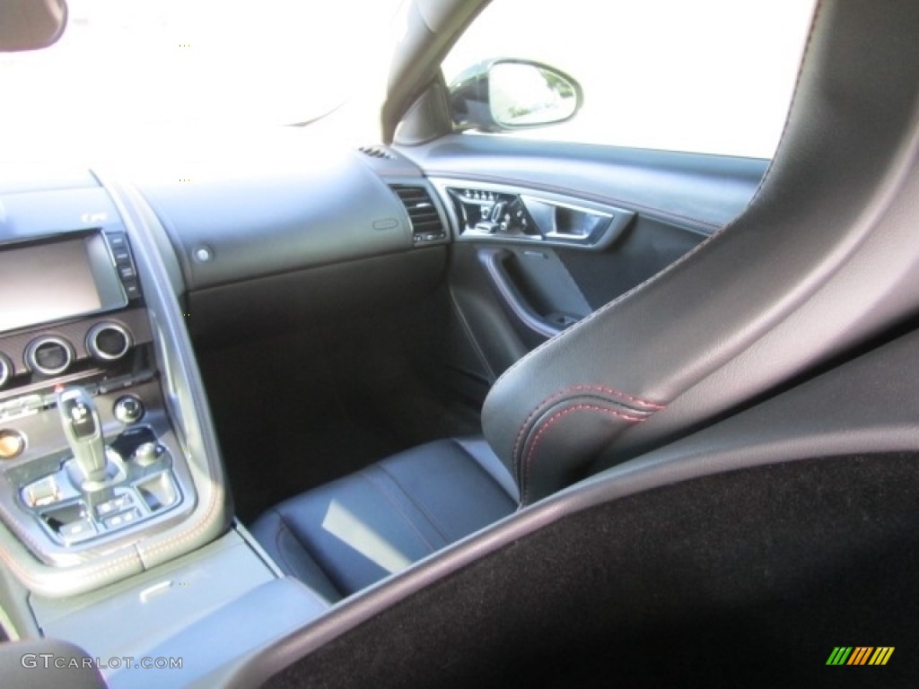 2015 F-TYPE R Coupe - Ultimate Black Metallic / Jet photo #14