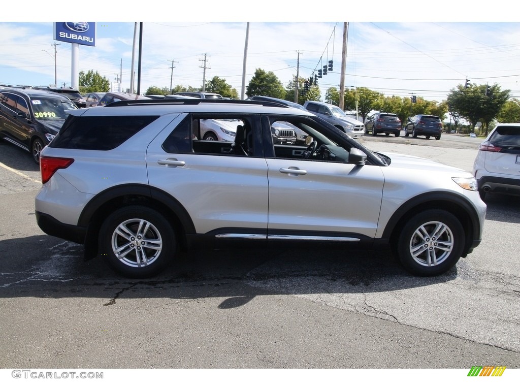 2020 Explorer XLT 4WD - Iconic Silver Metallic / Ebony photo #4