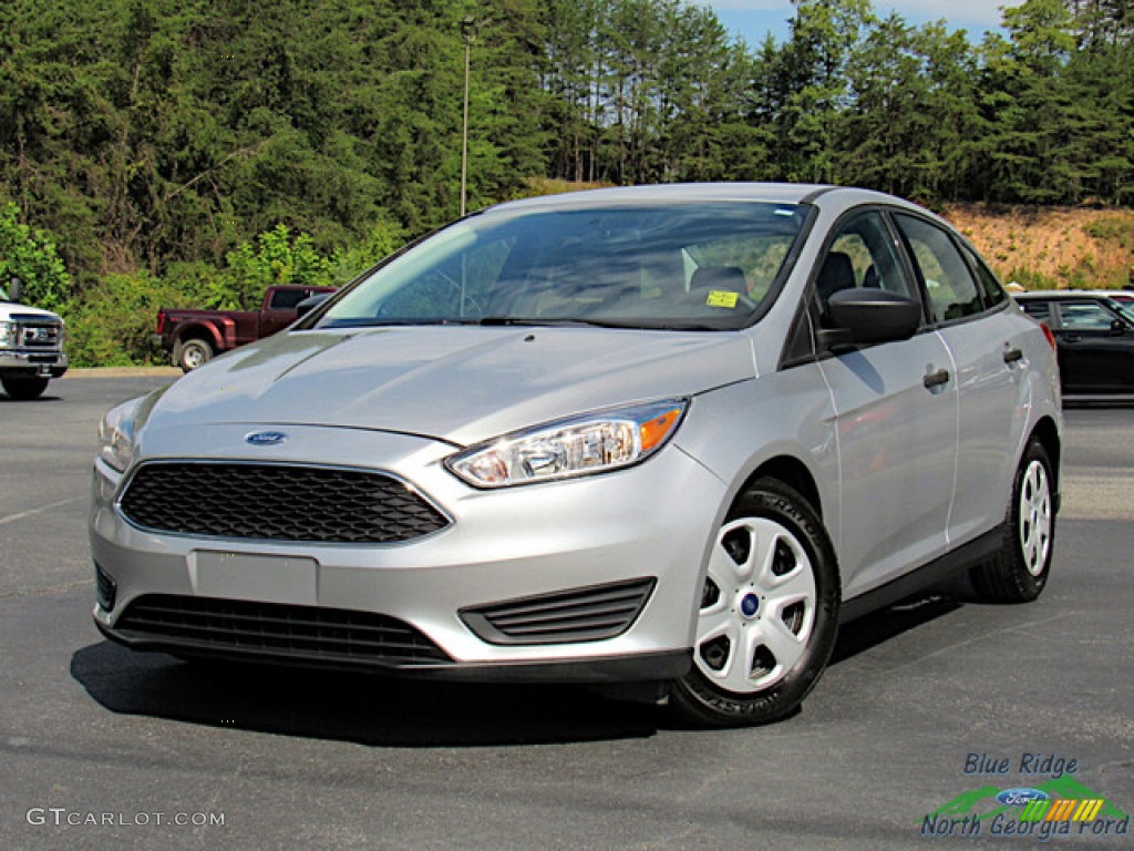 2017 Ford Focus S Sedan Exterior Photos