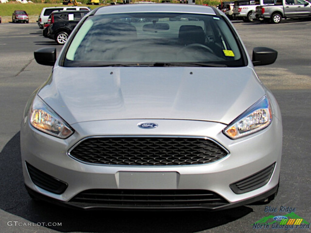 Ingot Silver 2017 Ford Focus S Sedan Exterior Photo #144930742