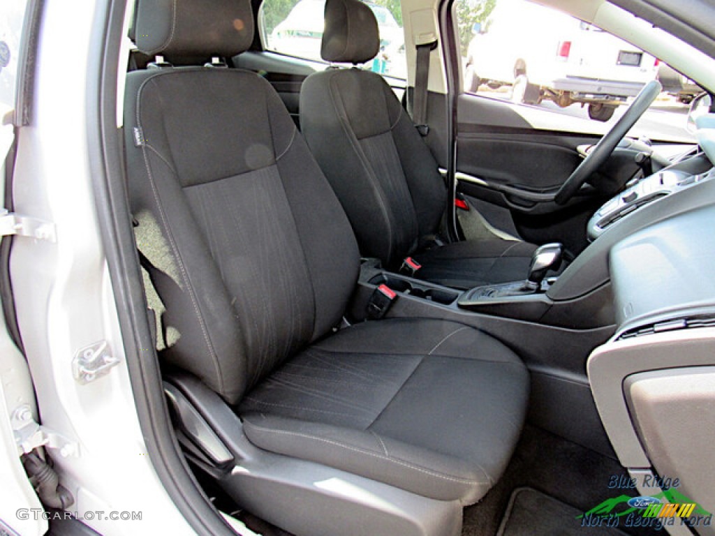 2017 Focus S Sedan - Ingot Silver / Charcoal Black photo #12