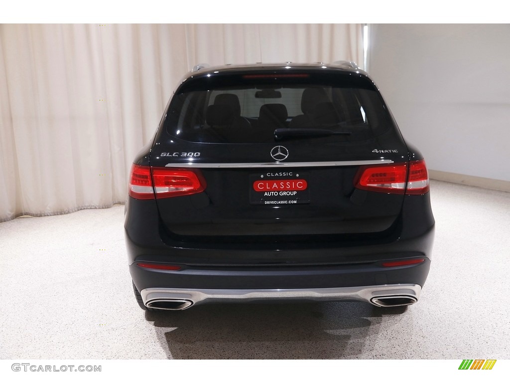 2019 GLC 300 4Matic - Black / Silk Beige/Black photo #19