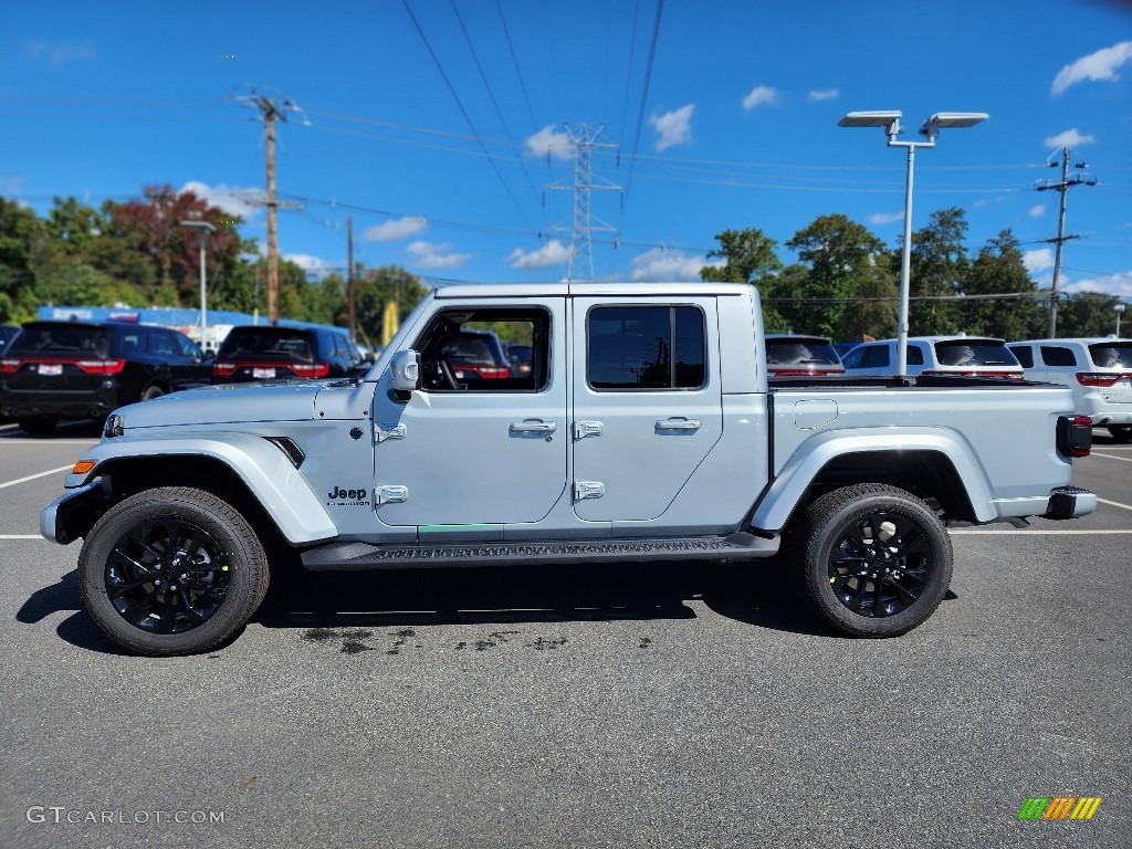 2022 Gladiator Overland 4x4 - Silver Zynith / Black photo #3