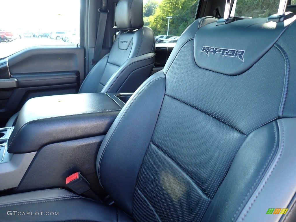 2018 Ford F150 SVT Raptor SuperCrew 4x4 Front Seat Photo #144933640
