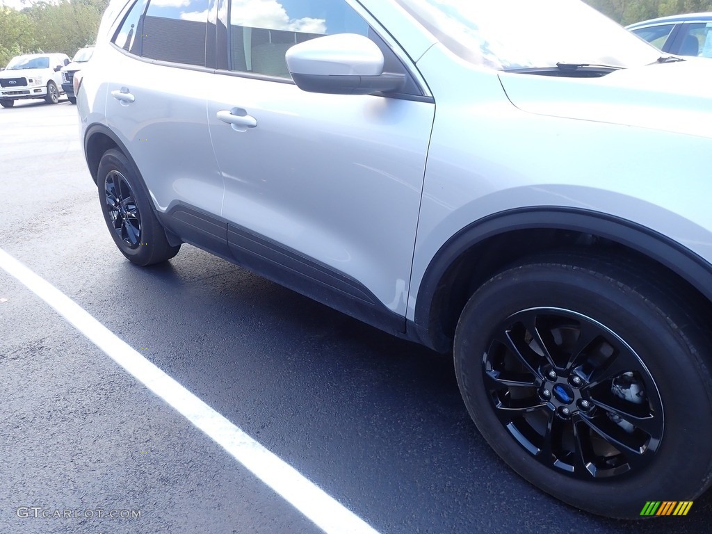 2020 Escape SE 4WD - Ingot Silver Metallic / Sandstone photo #3
