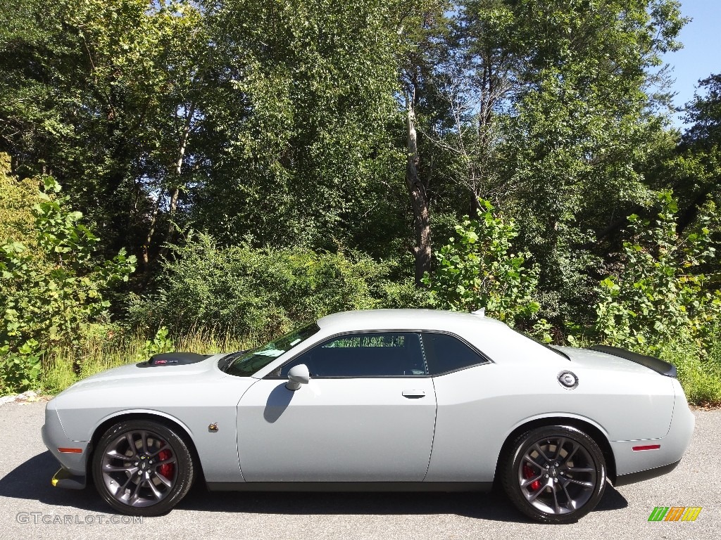 Smoke Show 2022 Dodge Challenger R/T Scat Pack Shaker Exterior Photo #144934543