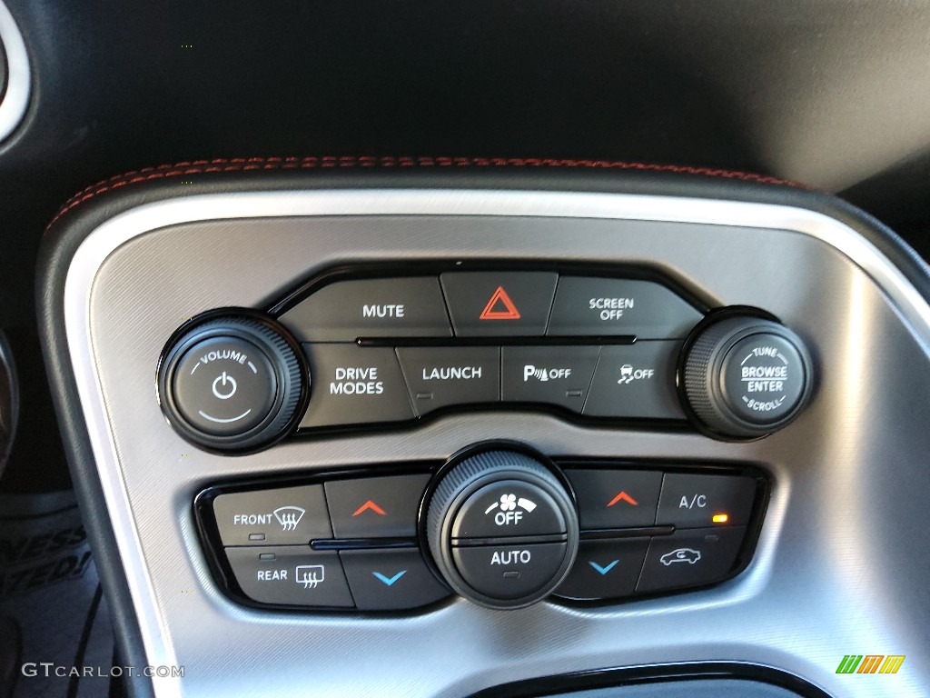 2022 Dodge Challenger R/T Scat Pack Shaker Controls Photos
