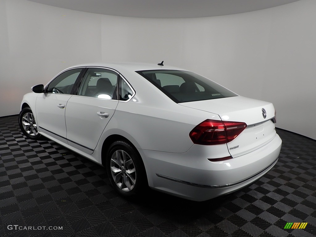2017 Passat S Sedan - Pure White / Titan Black photo #6