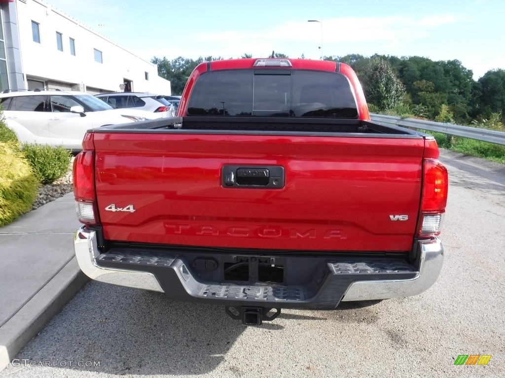 2019 Tacoma SR5 Double Cab 4x4 - Barcelona Red Metallic / Cement Gray photo #15