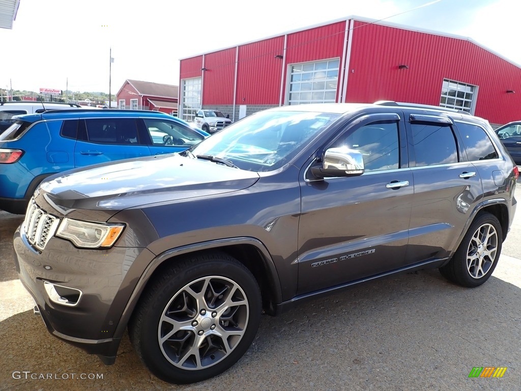 2020 Grand Cherokee Overland 4x4 - Granite Crystal Metallic / Black photo #1