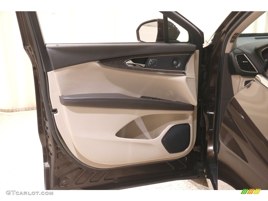2019 Lincoln Nautilus Reserve AWD Cappuccino Door Panel Photo #144940096