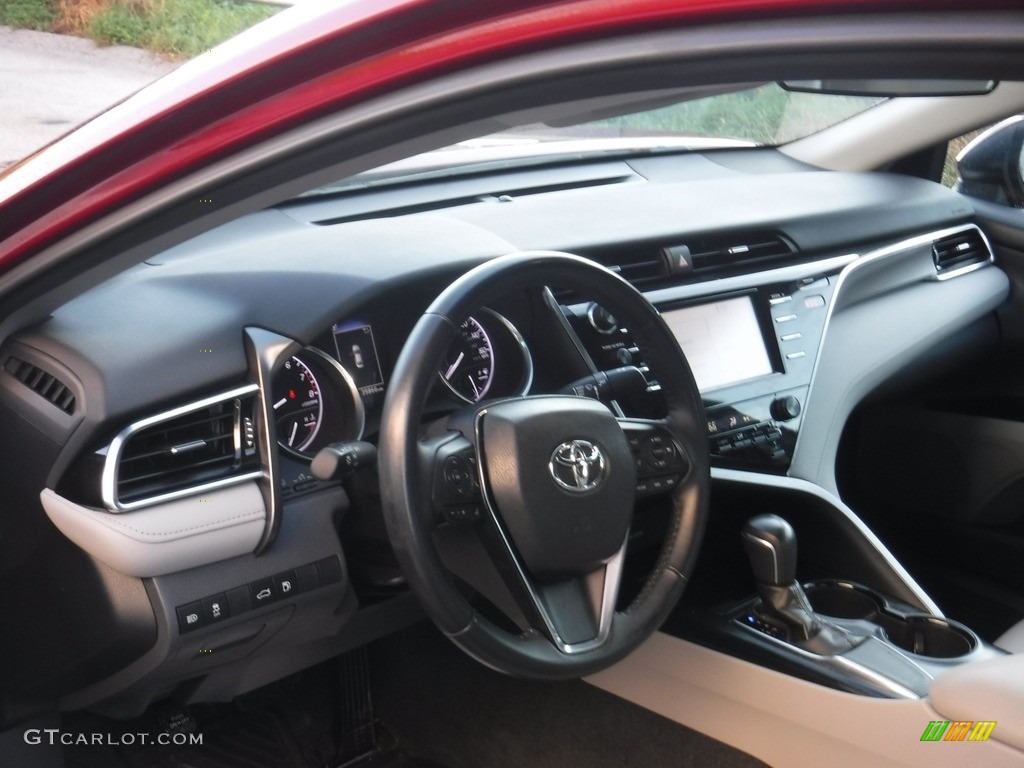 2018 Camry SE - Ruby Flare Pearl / Ash photo #20
