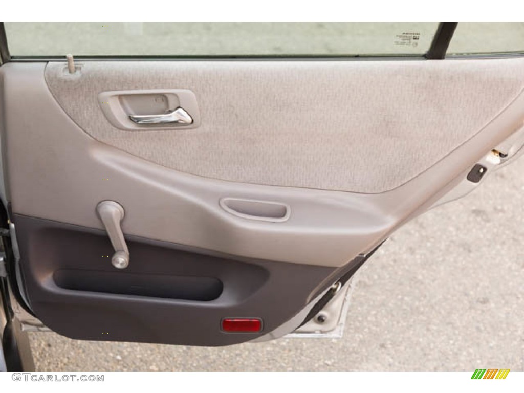 2002 Accord VP Sedan - Satin Silver Metallic / Quartz Gray photo #26
