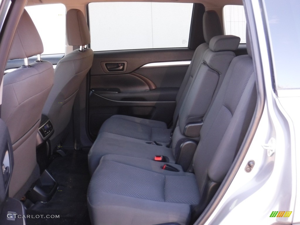 2016 Highlander LE - Silver Sky Metallic / Ash photo #23