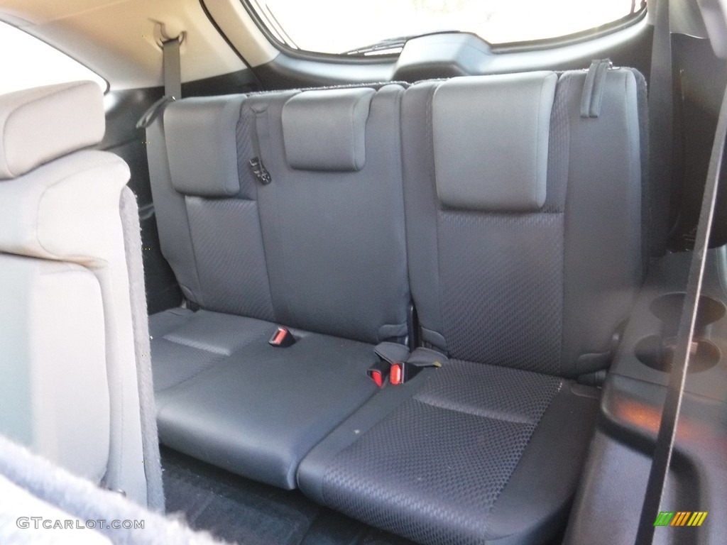 2016 Highlander LE - Silver Sky Metallic / Ash photo #25