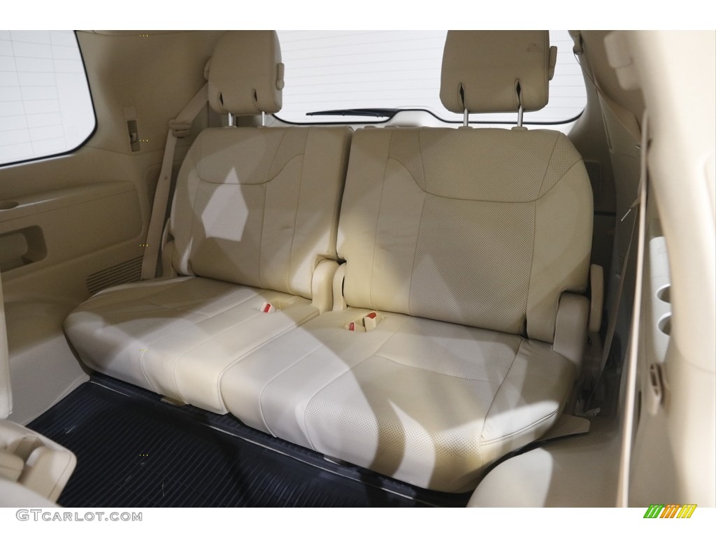 2020 Lexus LX 570 Rear Seat Photo #144943317