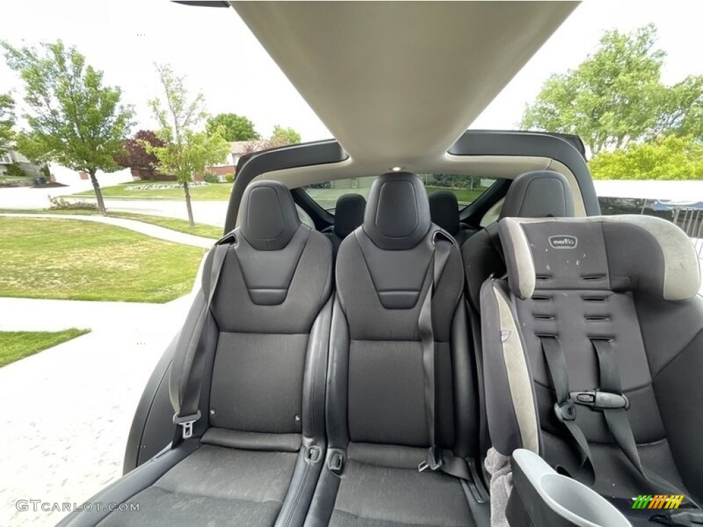 2016 Tesla Model X 75D Rear Seat Photo #144943881