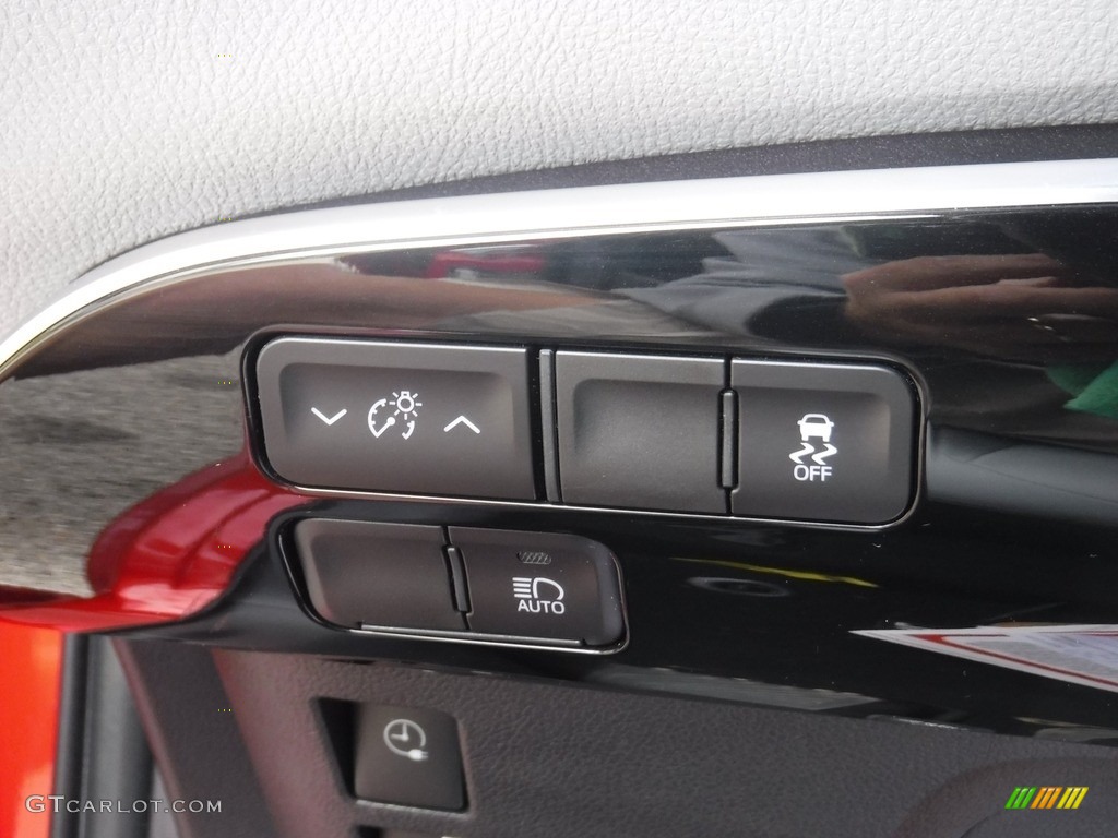 2021 Toyota Prius Prime XLE Hybrid Controls Photos