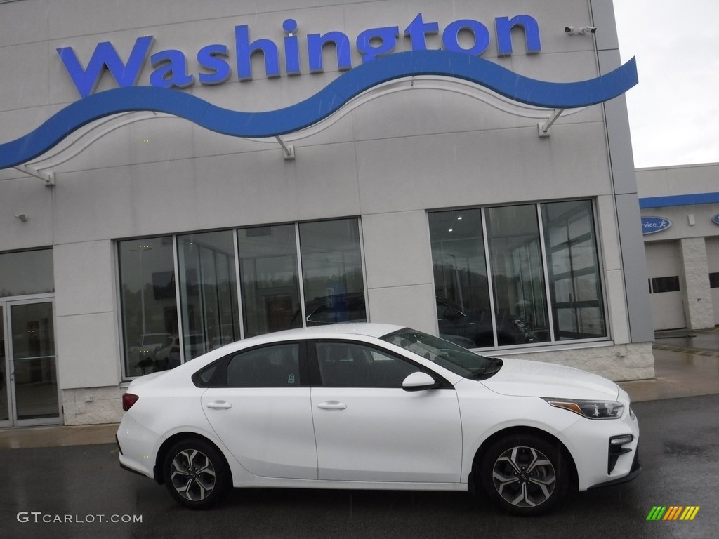 2021 Forte FE - Clear White / Black photo #2