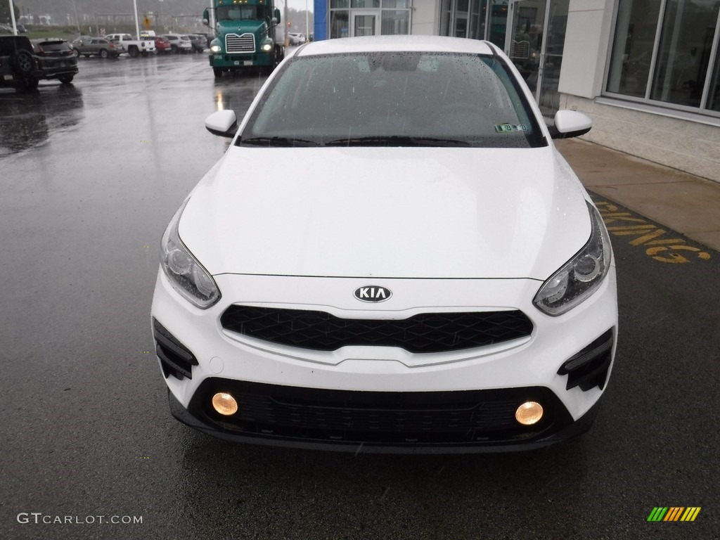 2021 Forte FE - Clear White / Black photo #4