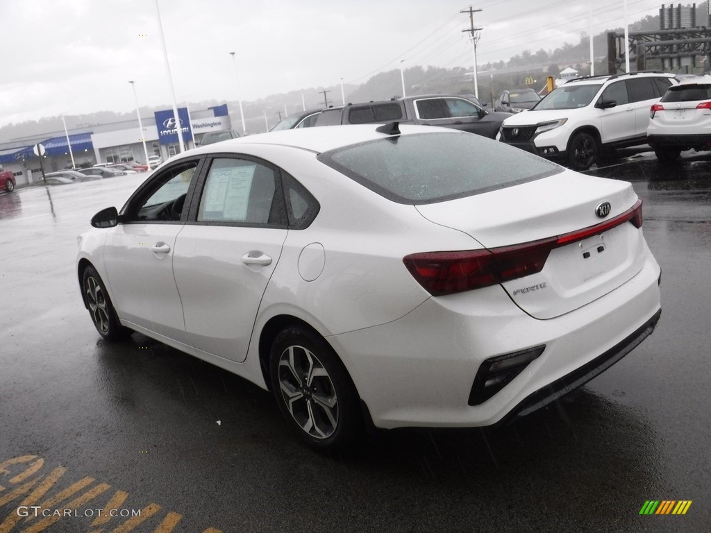 2021 Forte FE - Clear White / Black photo #7