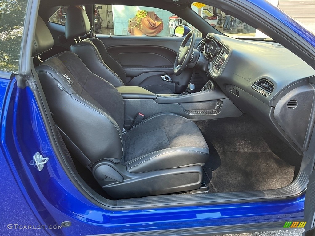 2022 Dodge Challenger R/T Scat Pack Widebody Interior Color Photos